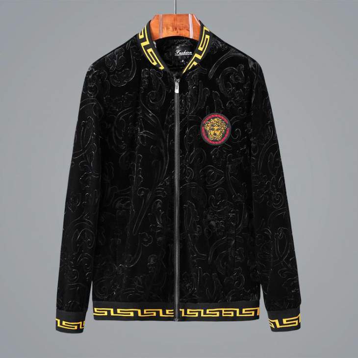 Picture of Versace Sweater Suits _SKUVersaceM-4XL25c30342913